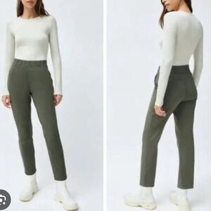 Aritzia The Group Babaton Weekender Pant Jogger Dark Green 28” inseam Sz Large